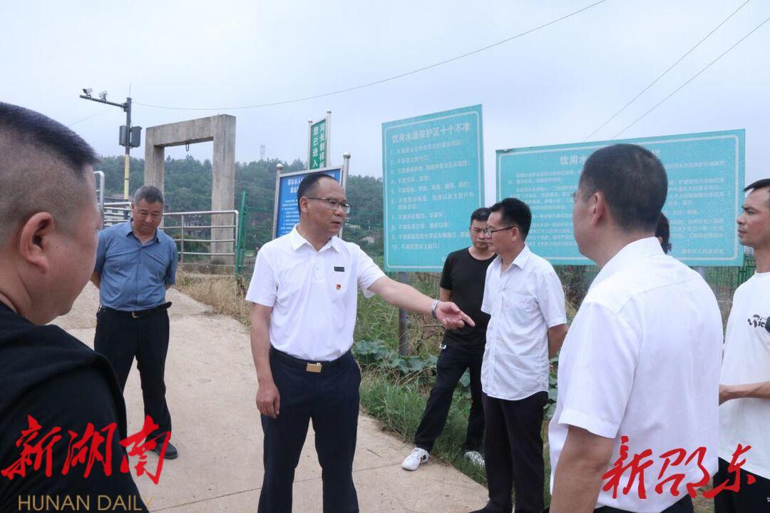 罗健康到仙槎桥镇督查槎江河段治理工作_邵阳头条网